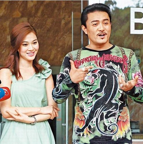 結婚14年！李㼈過年「帶妻回娘家」被下馬威　他一進門「岳父逼下跪」翁婿關係超緊張