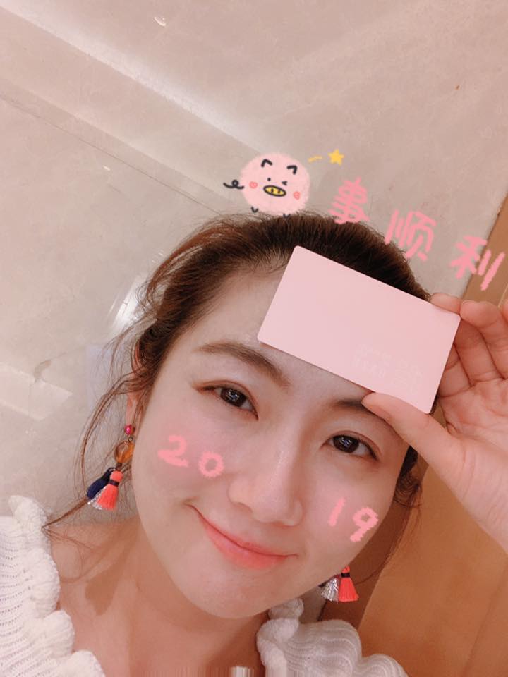 Selina新歡曝光！約會「小11歲男星」爸爸也見過　眼神狂冒愛心「真的喜歡他❤」
