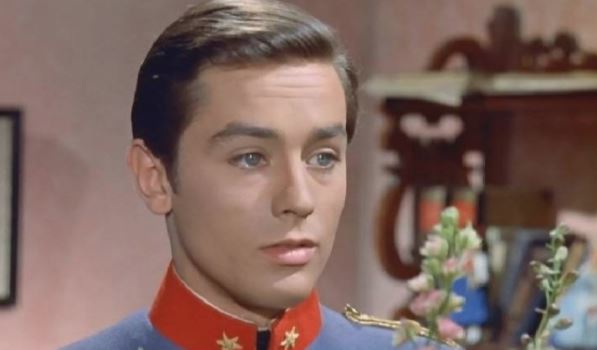 上帝的傑作!憂鬱氣息男當年被封「法國第一美男子」 引退多年「24歲帥兒」曝光網讚:帥過老爸!