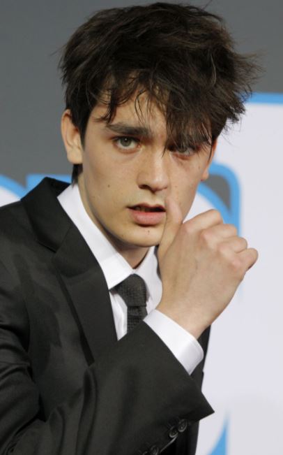 上帝的傑作!憂鬱氣息男當年被封「法國第一美男子」 引退多年「24歲帥兒」曝光網讚:帥過老爸!