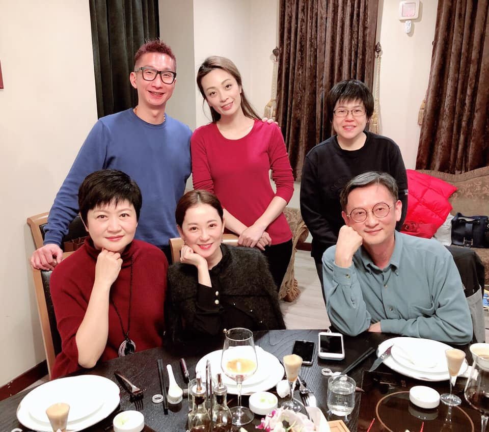求子1年無果！況明潔「暖把繼子當親生」婚後11年仍熱戀　笑揭「女人要懂裝傻」與老公關係曝光