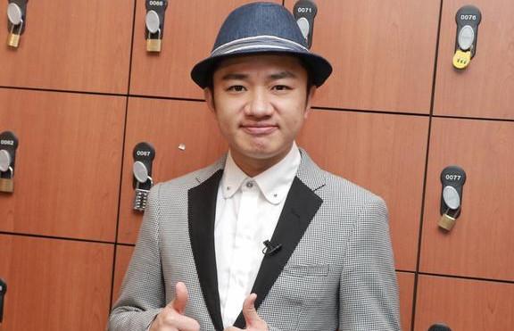 王祖藍有錢我信，鄧超有錢我信，李晨有錢我信，他有錢我難以想像！