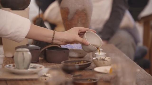 「身價400萬」卻離開都市赴鄉下！孫楠一家六口「月租3200元住30坪民宅」：富裕對孩子沒幫助