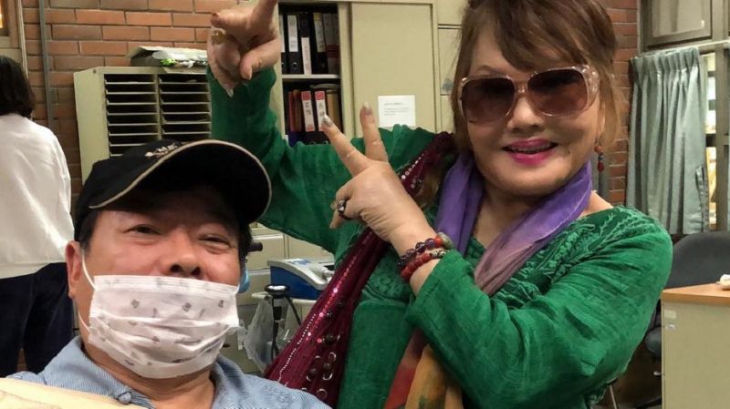 30年不離不棄!廖峻病倒後「澎澎暖心守護他」 連兒子都被感動:「為爸爸付出好多」