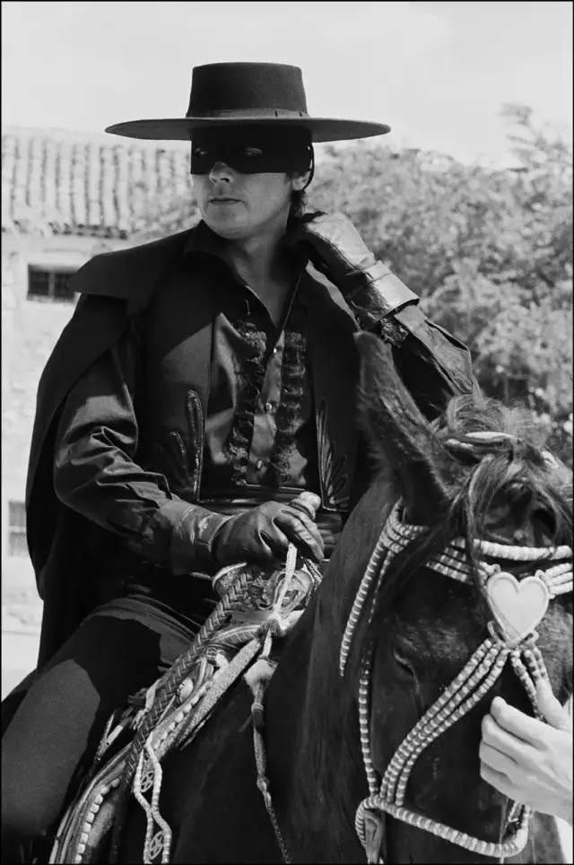 他曾是上一代的夢中情人！ 愛過無數女人卻「最放不下她」 如今83歲「除了幸福什麼都有」