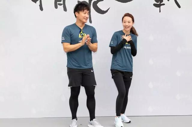 好事將近？與王子相差6歲姐弟戀，今疑似準備閃婚，曾為方力申犧牲10年青春！