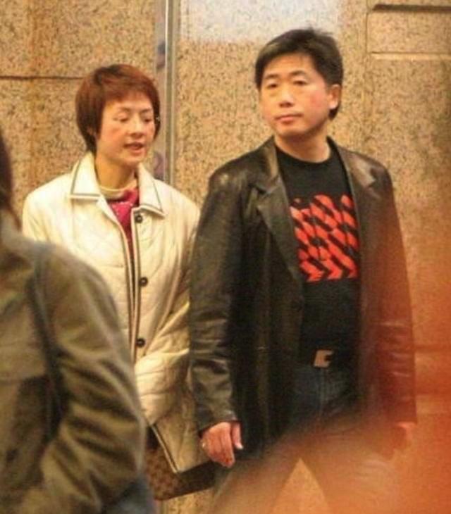 相戀26年未結婚！葉子楣「痛失醫生老伴2年」靠愛犬慰藉　「上億遺產一毛沒拿」近況曝光