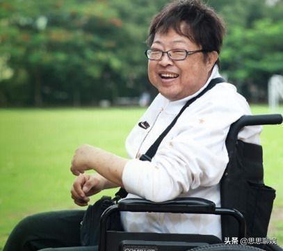 梅艷芳給他一張「空白支票」！而他只填了3700　 終身未娶「不忘恩情」為她掃13年墓