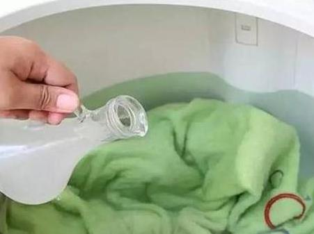 床墊枕頭用久「蟎蟲成窩」？阿嬤親授「3分鐘輕鬆去除」免曬太陽、免清洗