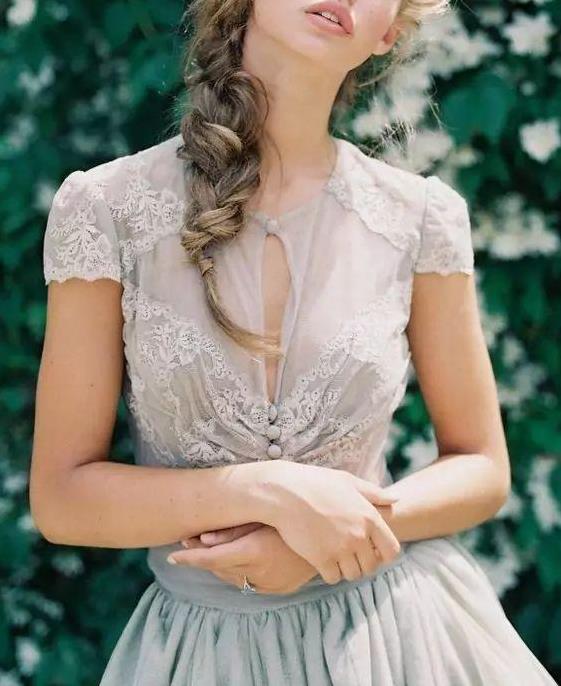 不要低估一個穿衣講究的女人，穿衣能力看穿一個女人的修養！