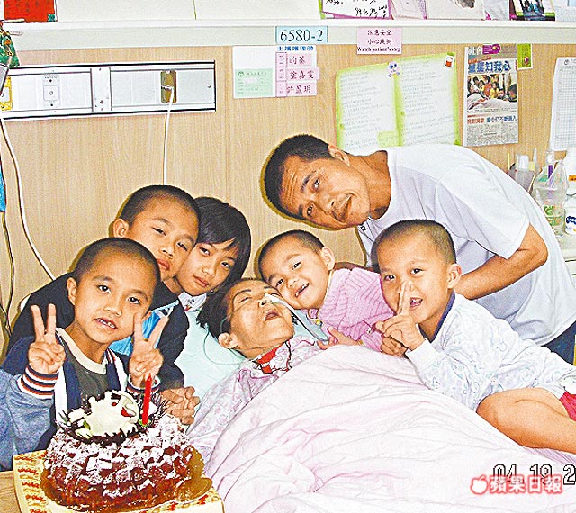 媽媽安心了... 12年前「五兄妹吃一碗麵」感動全台  如今長大「齊心打拚一個家」網友淚讚