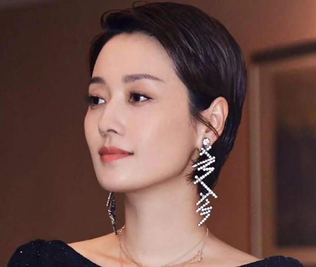 女到中年，最大的不動產「不是房子」，而是自信、技能、閨蜜與學習能力