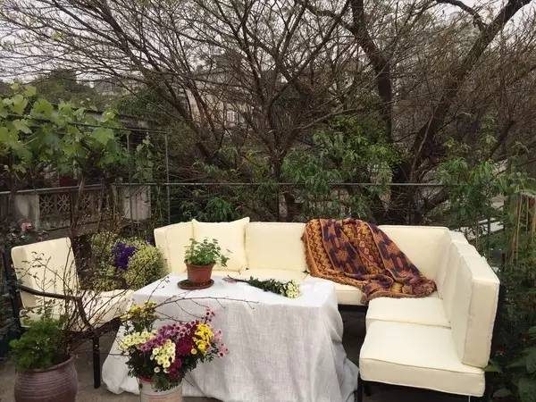 想省錢90後女子「大膽租下7千元舊屋」　神改造讓網友喊：拜託租給我