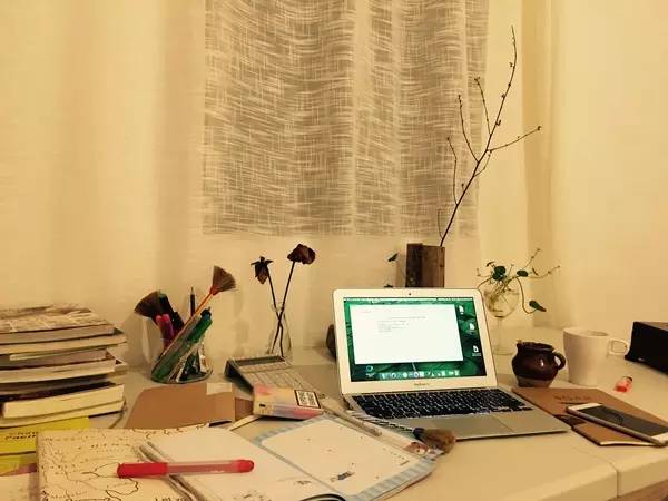 想省錢90後女子「大膽租下7千元舊屋」　神改造讓網友喊：拜託租給我