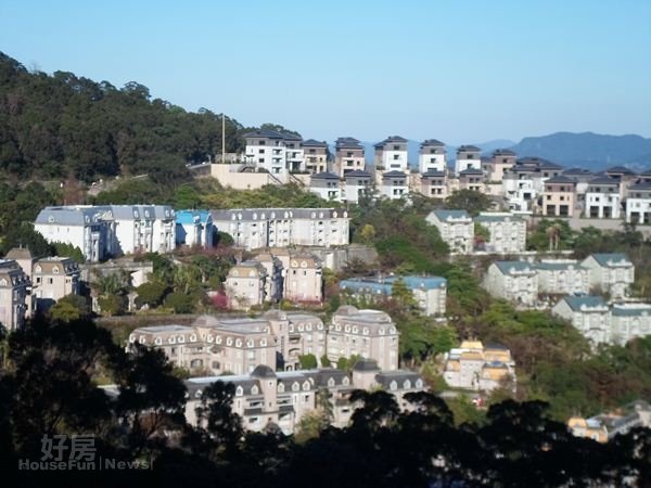 陶晶瑩3000萬豪宅曝光!孟母三遷為兒女「搬進山區豪墅」 裝修奢華又溫馨
