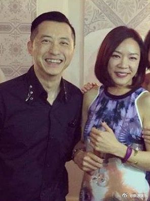 庾澄慶開心po文：「新年來張全家福！」網友興奮一看六口：真是一個模子刻出來的　