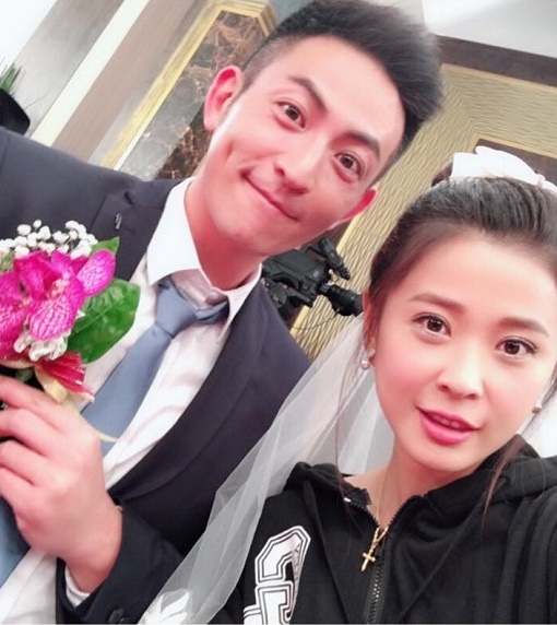 李燕「豪撒50萬紅包」寵家人！薪水捐孤兒院「領養7個孩子」宛如親生疼愛