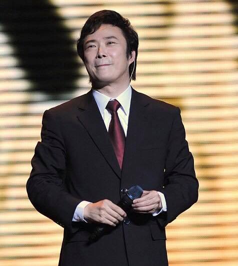 費玉清數十年如一日！ 同條皮帶「繫15年」不為節儉  因念舊「婉拒名牌贊助」：20年老師傅懂我