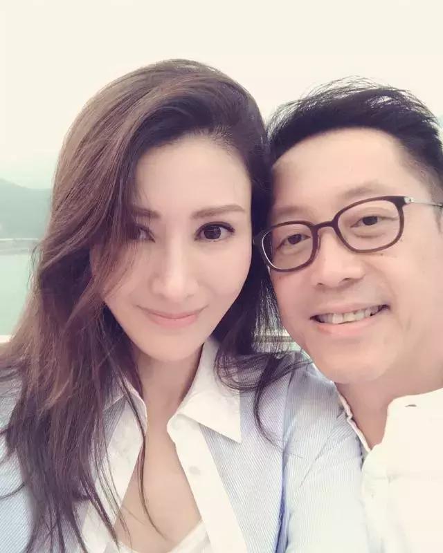 演藝圈豪門闊太過年照曝光！千億媳婦秀豪宅　黎姿「一桌菜」最親民