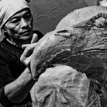 夜市ㄟ藝術家！浪子進出監所11年　痛定思痛「獄中學陶」如今作品威霸南韓