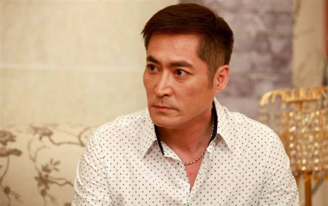 黃建群體恤妻子「豪送1500萬房＋一輛車」！「當廟公」狂瘦陪伴2女兒：她15歲我都70了