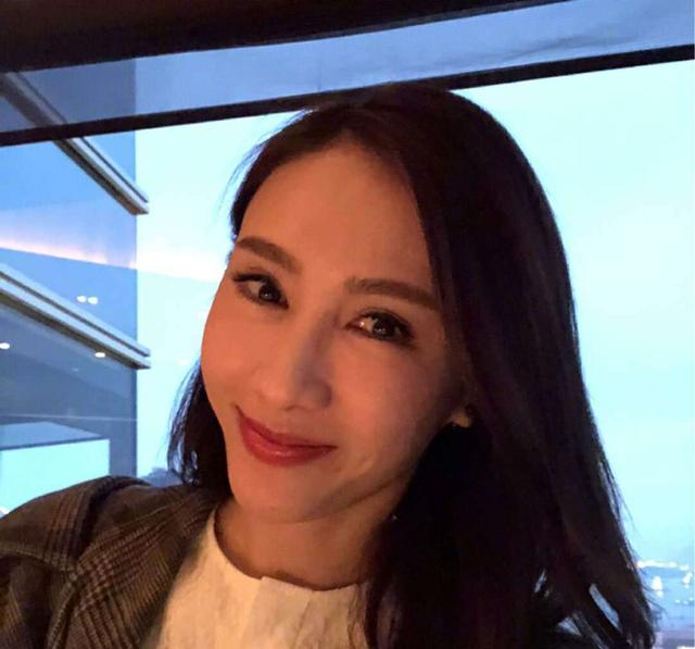 「嫁入豪門卻從不炫富」平時行事低調　但「她」真讓人猜不到！