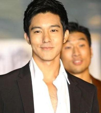 婚後成超級奶爸!立威廉為照顧愛妻「推工作損失6千萬」 「5國混血女兒長大」面容精緻如芭比