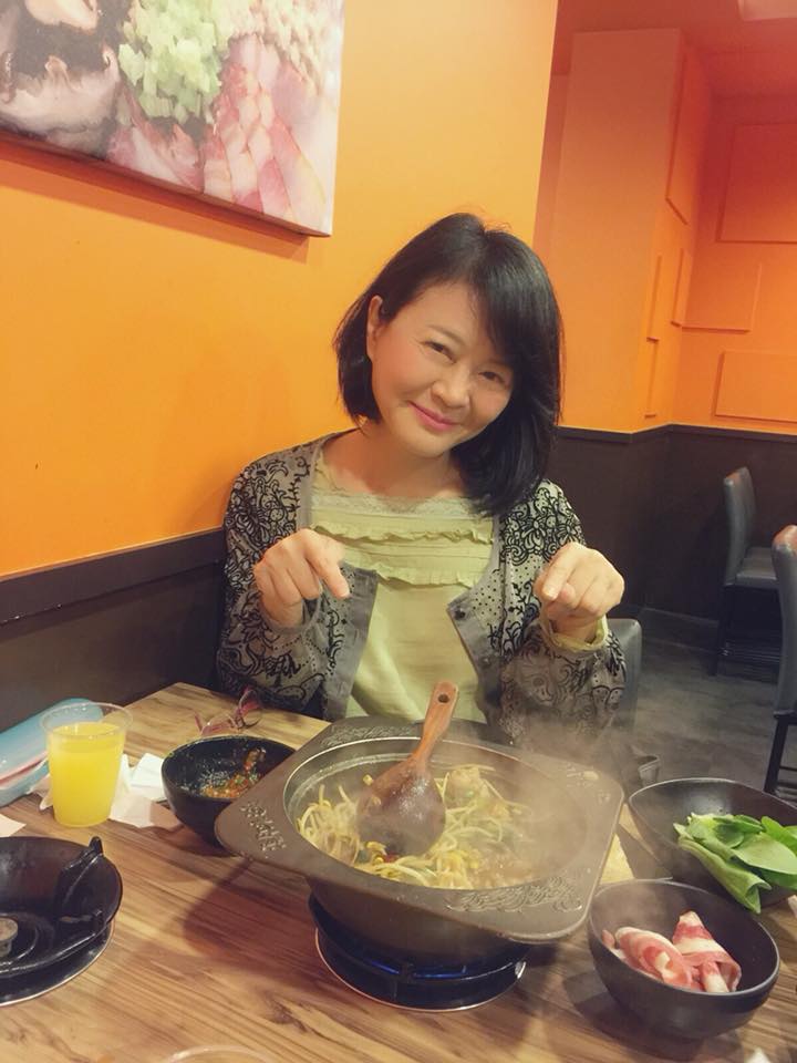 59歲花系列女星程秀瑛轉當畫家！ 曾「遭演員男友動手」憂鬱纏身 祕婚多年「靠繪畫重生」