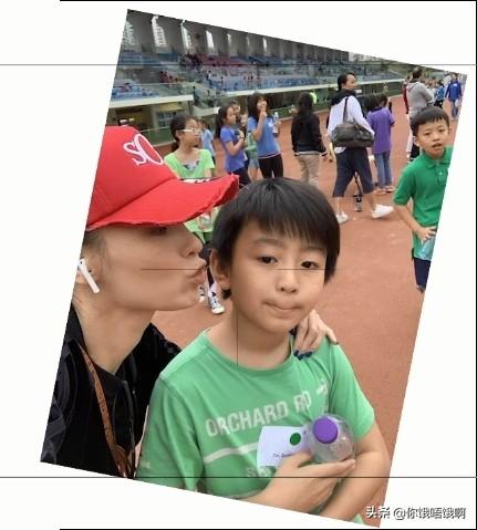 張柏芝努力當好媽媽！ 參與兒子運動會「全程陪跑」 買零食請全班當獎勵：不想錯過他長大