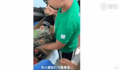 張柏芝努力當好媽媽！ 參與兒子運動會「全程陪跑」 買零食請全班當獎勵：不想錯過他長大