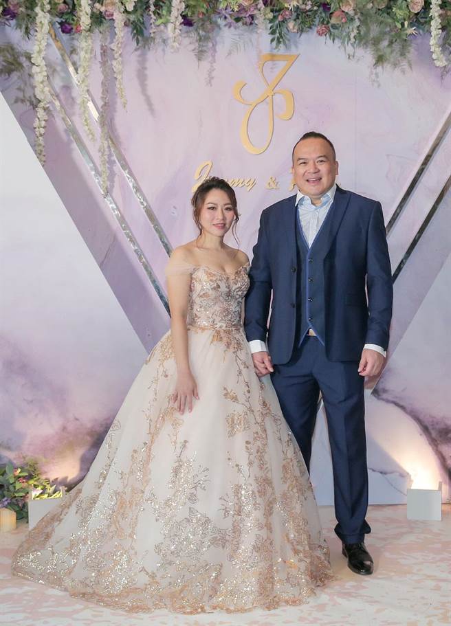 明金城小6歲老婆「主動要求冠夫姓」台灣十年難得一見　相戀3年「從未爭吵」好脾氣征服他