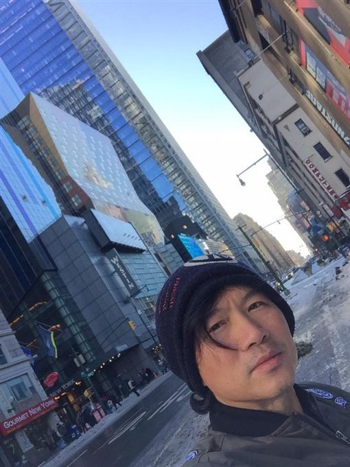 回歸《國光》緊急喊卡！孫鵬傳「健康亮紅燈」無法復工　他出面證實：「還在調養身體」