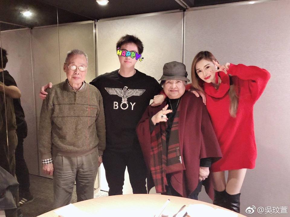 吳玟萱離婚「撫養獨子19年」栽培赴美深造　兒子代表學校參賽「超狂表現」讓她以子為傲