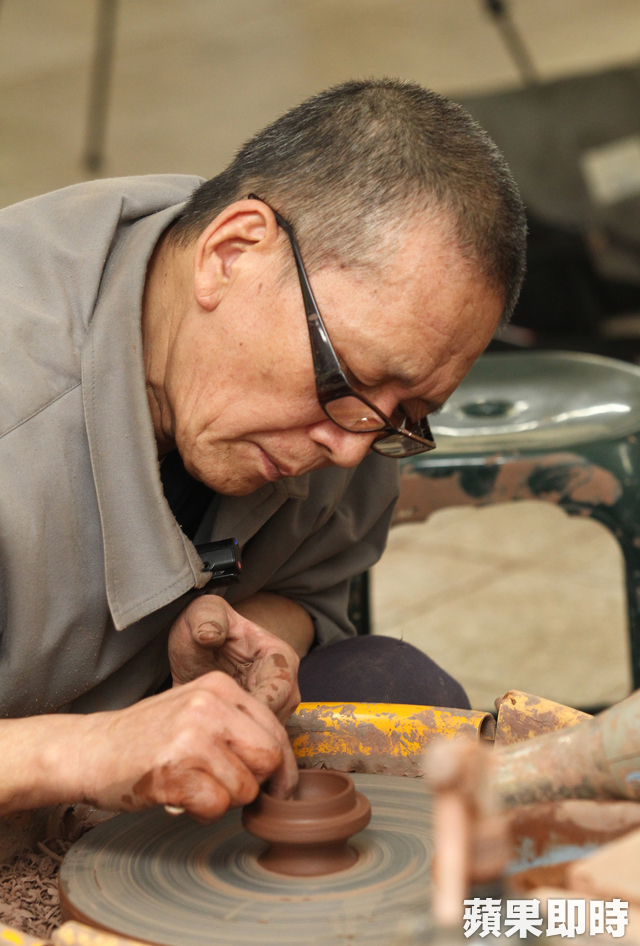 浪子被關16年兒16歲！ 妻「瞞懷孕」盼為他傳宗接代  「獄中捏陶」奪首獎20萬：只想讓兒子驕傲