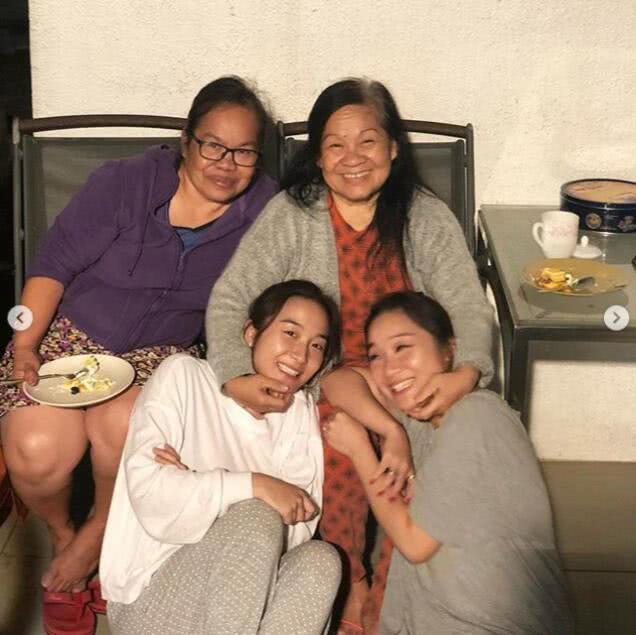換我照顧你！梁家輝女兒得知「保姆患重病」天天陪去醫院　「康復出院」全家開心到不行