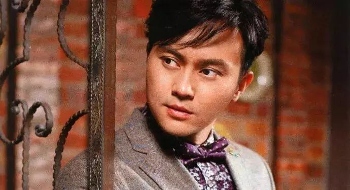 一直租房住，結婚18年終買房！張智霖袁詠儀9000萬豪宅意外曝光，比章子怡家還大！