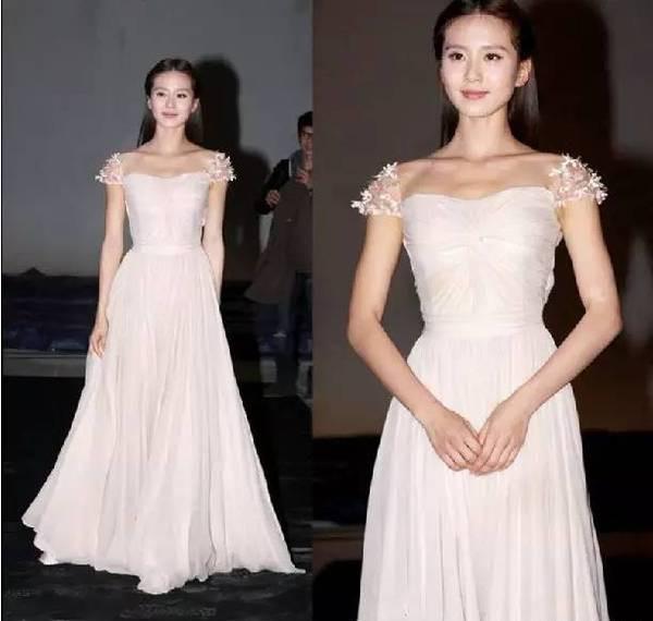 女人的儀態，決定她的生活層次！連小S都自嘲「大S就是富家大小姐，一旁的自己像個拎包的」