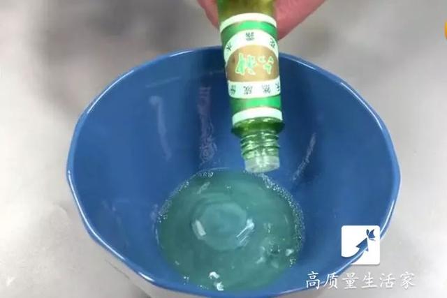 難怪花露水賣得越來越好！看完這「4個妙用」，趕緊在家裡放一瓶 