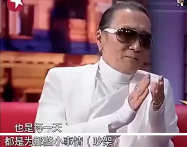 餘生做回自己！謝霆鋒母「28歲嫁浪子」忍了16年離婚　今帶著現任「與前夫喝茶」感情好到不行