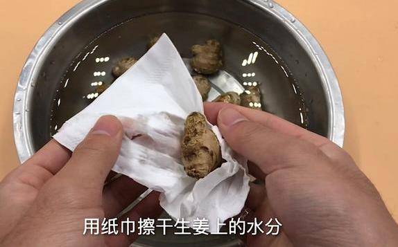 原來「保存生薑」很簡單！教你一個訣竅「不乾癟不壞」放上一年都新鮮