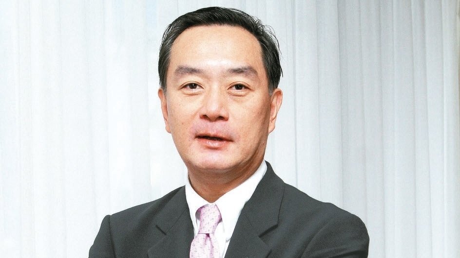 嚴凱泰遺孀「很早就接手集團」冠夫姓扛下重擔　4大老臣曝「她比嚴凱泰還厲害」不得不佩服她