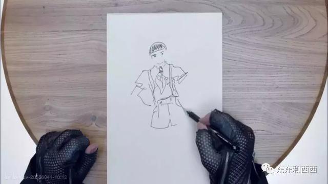 人有多自律，就能走多遠！一天工作16個小時，一年瘦42公斤，他對自己的狠讓世人都服氣！