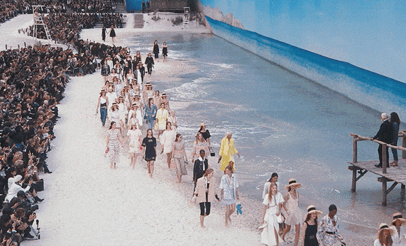 人有多自律，就能走多遠！一天工作16個小時，一年瘦42公斤，他對自己的狠讓世人都服氣！