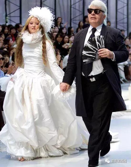 人有多自律，就能走多遠！一天工作16個小時，一年瘦42公斤，他對自己的狠讓世人都服氣！