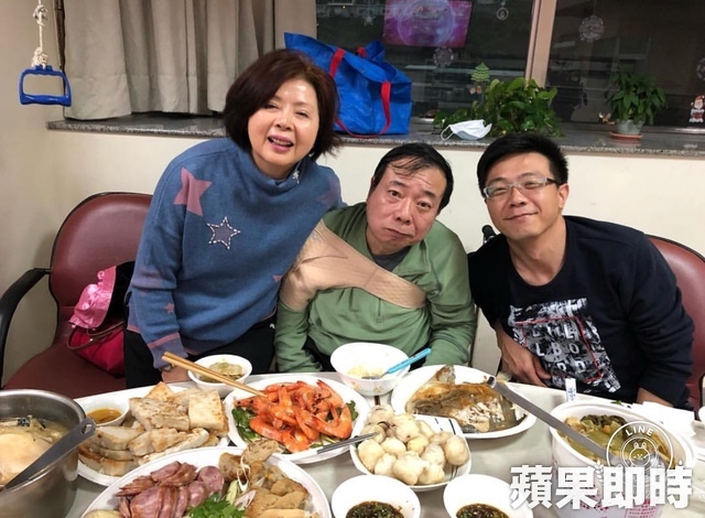 老婆陪著復健！廖峻連爬2層樓「堅持不引退」　比誰都著急「兒子曝狀況大躍進」責無旁貸照顧他　