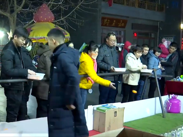 國二生「向母討3600塊」擺攤做生意！8天後「狂賺7萬多元」孝順喊：想送媽媽一台新手機