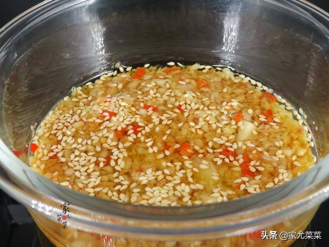 萬能調料汁的做法，不管拌什麼涼菜都好吃，涼拌菜必備