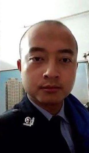 被封警界林志穎！他畢業當警察「被工作榨乾6年」　如今髮線倒退嚕「變禿頭大叔」大嘆：交不到女友