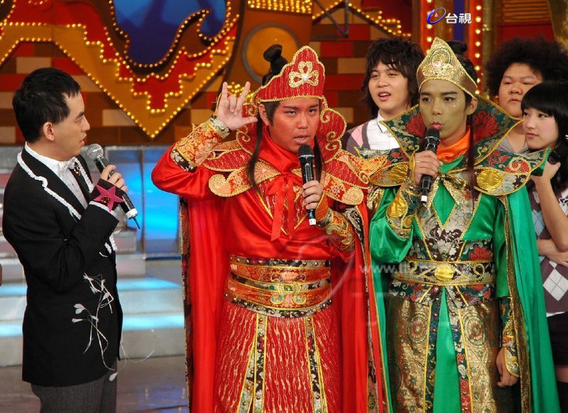 謀哩信到!陳子強「超鐵齒不信」當鬼神是空氣 白沙屯媽祖進香「三度現神蹟」感化成信徒