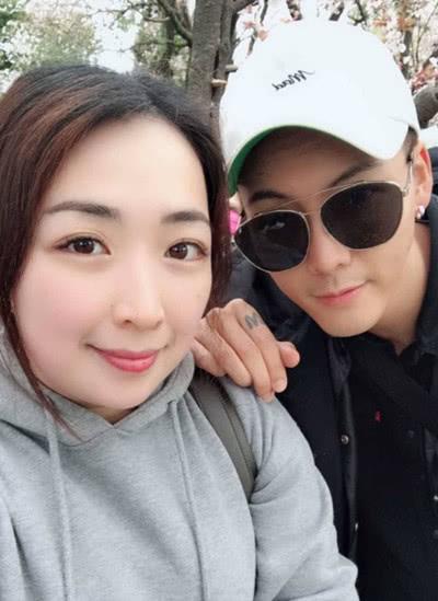 她便利商店巧遇「182cm天菜男神」不敢認！　對方發現主動問「一起拍照吧」網狂讚：我也遇過他❤